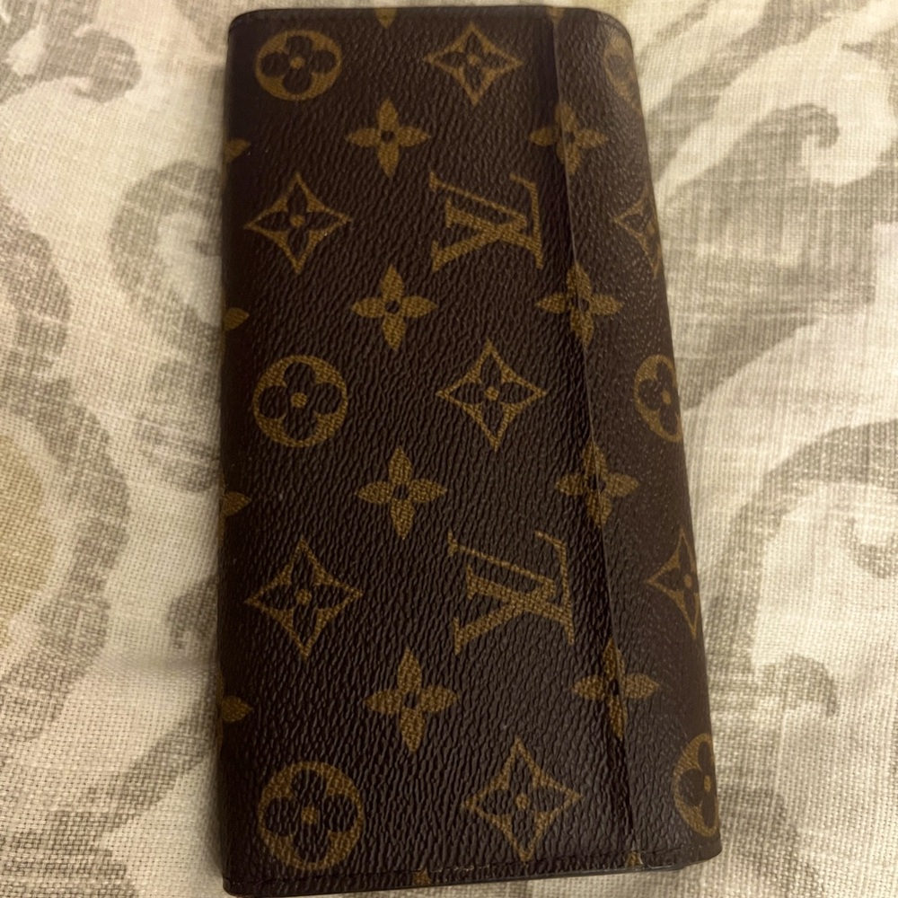 Louis Vuitton Sarah Wallet Authentic - Picture 4 of 12